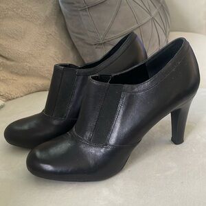 Franco Sarto Women’s Black Bootie Size 7.5